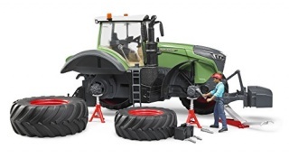 Maketa FENDT 1050 Vario + servisný technik BRUDER