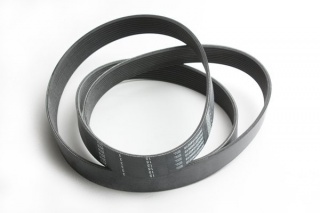 Klinový remeň generátoru vodného čerpadla