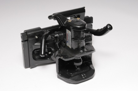 Závesné zariadenie 38 mm cap, 320 mm šírka New Holland