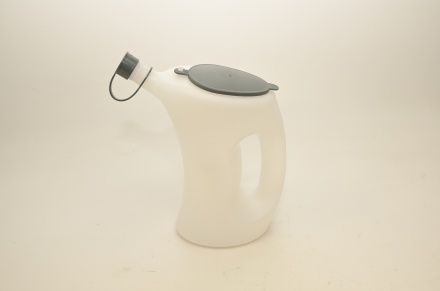 Olejový kanister 2L