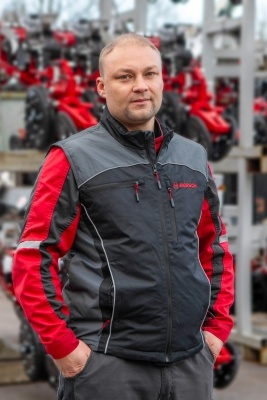 Antracitová pracovná vesta 3XL